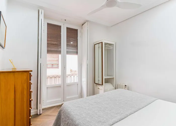 Invalencia - Balmes Flat Central Market شقة