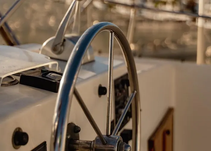 Yacht Our Alissa Botel