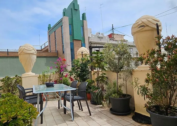 Atico De Lujo Plaza Ayuntamiento Apartment *