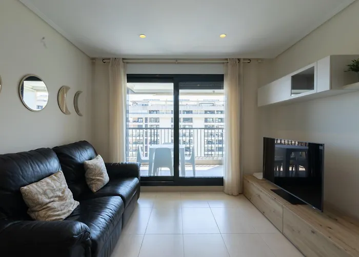 Con Vistas Al Mar, Piscina Y Pista De Paddle