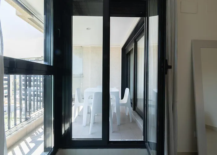 Con Vistas Al Mar, Piscina Y Pista De Paddle *