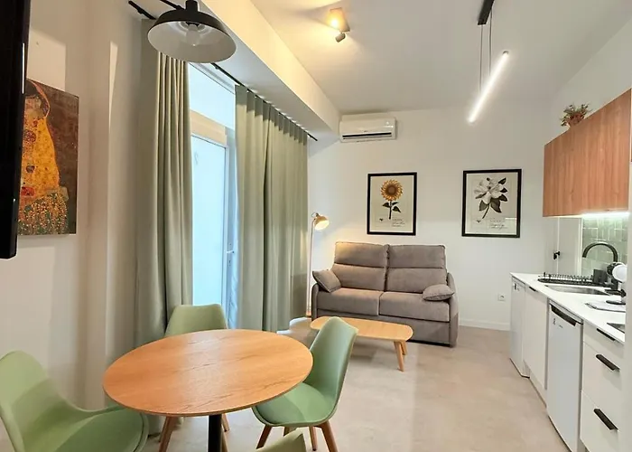 Travel Habitat Oceanografic 아파트