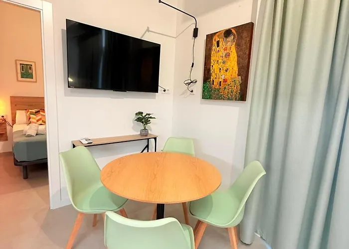 Travel Habitat Oceanografic