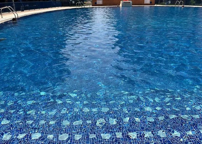 Appartement Beachfront Family With Pool