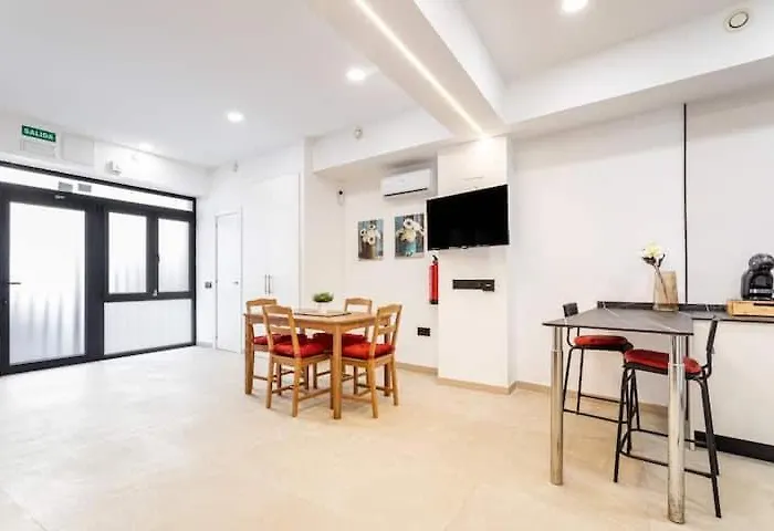 Torrefiel Charm Διαμέρισμα *