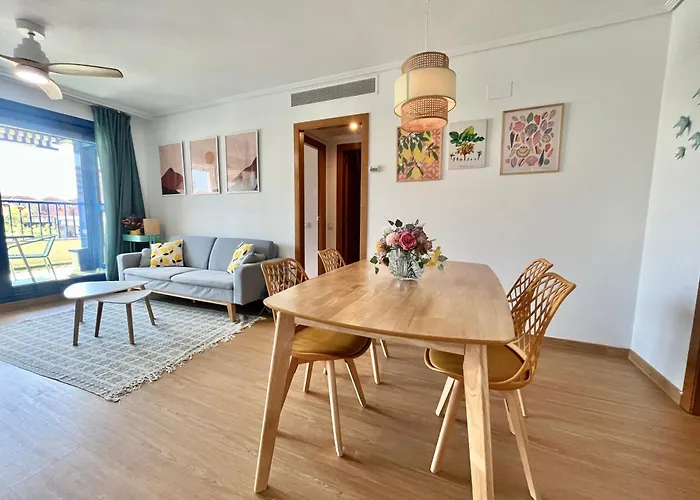 Beachfront Family With Pool Appartement