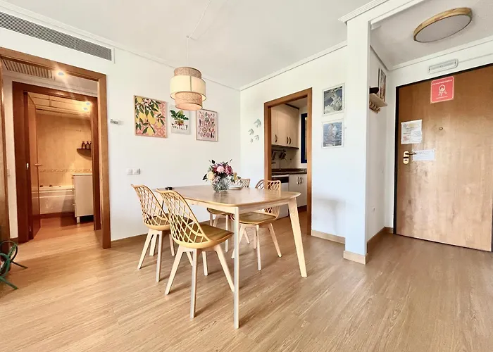 Beachfront Family With Pool Appartement *