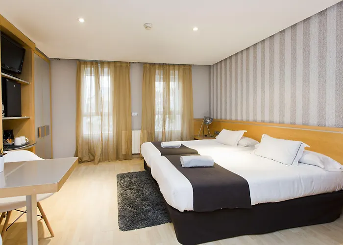 & Co. J. Botanico Boutique 3*