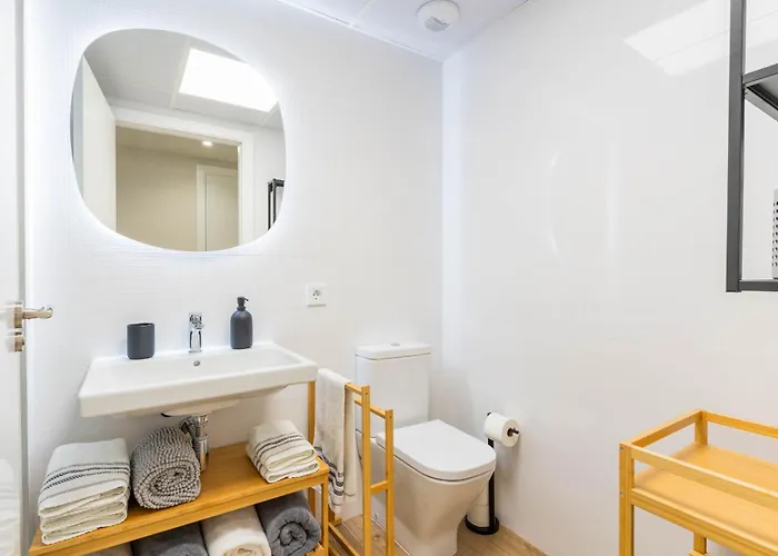 Invalencia Valls Flat Βαλένθια