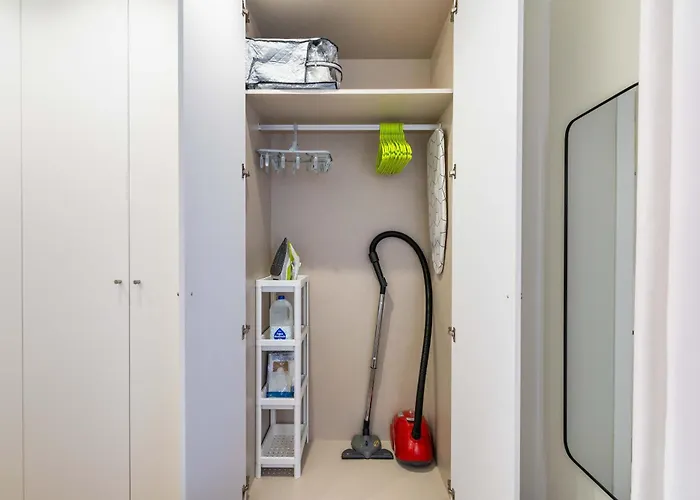 Invalencia Valls Flat * Βαλένθια