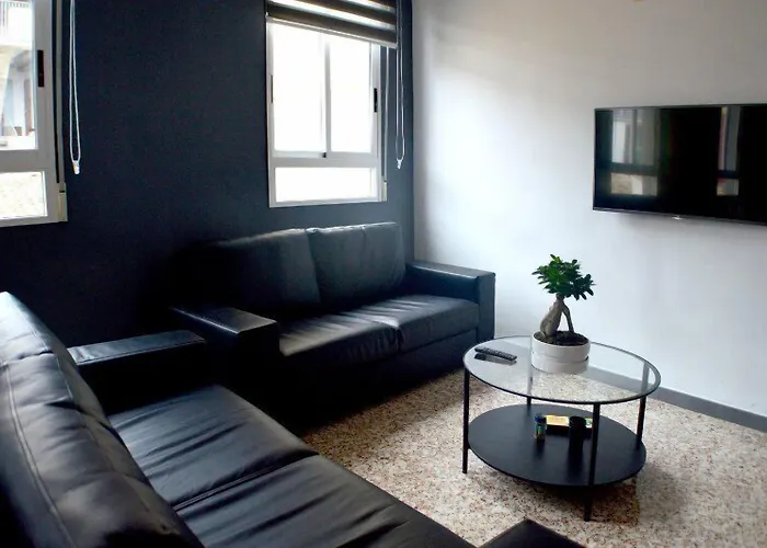 Quart Youth & * Valencia