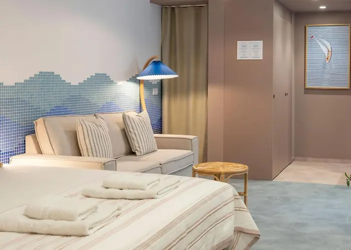 Cabanyal By Vlc Host بيت ضيافة 4*