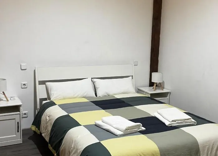 Plaza La Reina 3th Floor & No Elevator