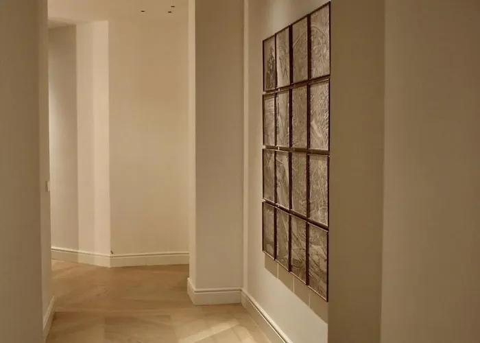 Stylish & Cozy Flat In Heart Of Eixample, Valencia