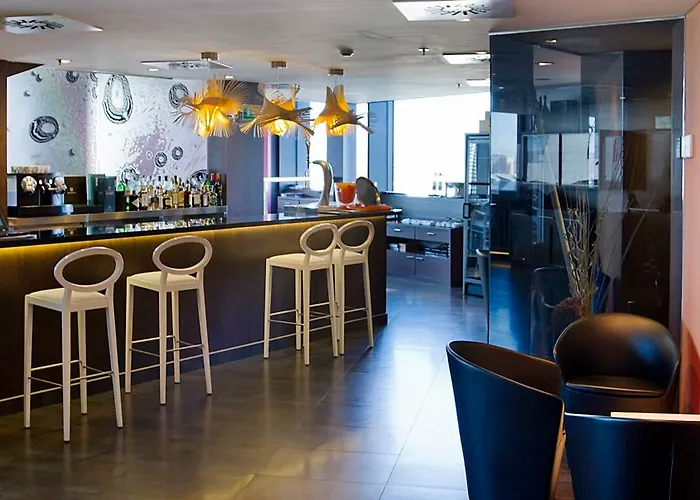 伊鲁尼阿夸3号酒店 瓦伦西亚