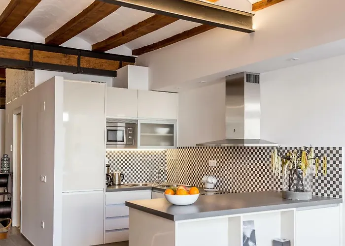 Florit Flats - Center Luxurious 1br 1ba Terrace Wi-fi Ac Διαμέρισμα *