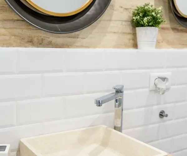 Florit Flats - Center Luxurious 1br 1ba Terrace Wi-fi Ac Διαμέρισμα