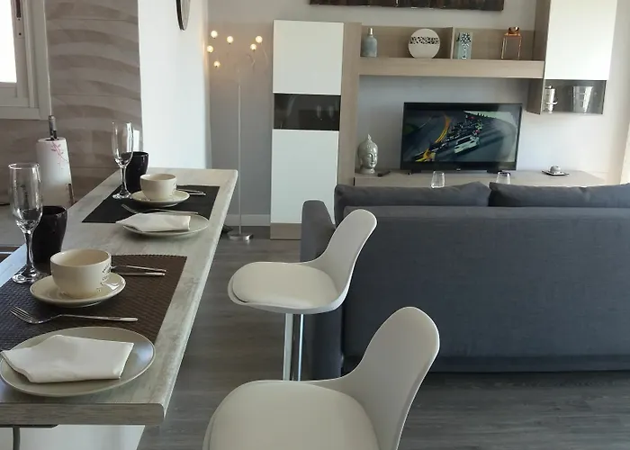 아파트 Apartmentsuitespain Atic Panoramic *