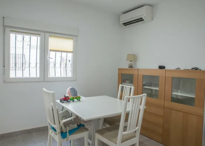 Cerca De La Playa Y El Centro *