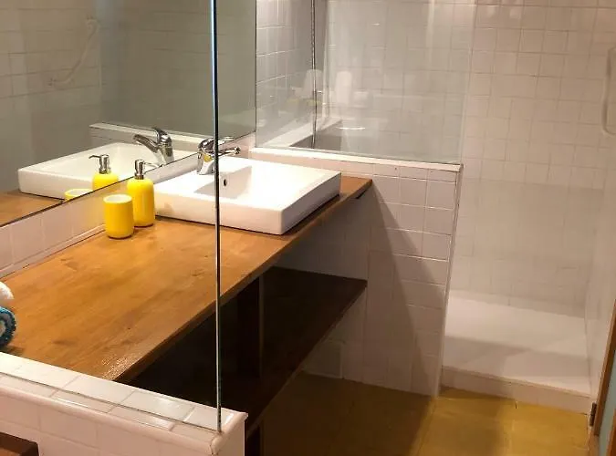 Cozy En Blanch. Center شقة