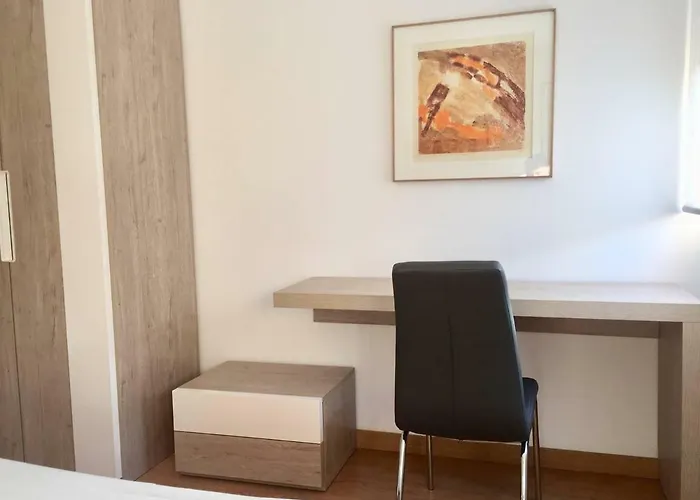 En Universidad Y Cerca De La Playa