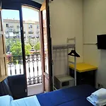 בית הארחה Flats Friends Plaza De La Reina 4*