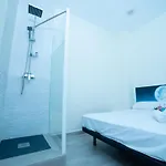 Love hotel Pecalite Space Valencia