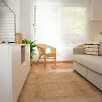 Soraya's Place - Chopin 5 Apartment *