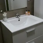 Intimo Y Acogedor 