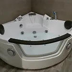 Intimo Y Acogedor 