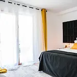 Laura Campanar Apartman