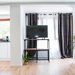 Apartman Laura Campanar *