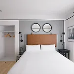 Bed & Breakfast The Little Corner 4*