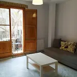 Con Encanto En Pleno Casco Antiguo Ron Valenciayole Валенсия