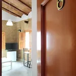 Con Encanto En Pleno Casco Antiguo Ron Valenciayole Валенсия