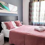 בית הארחה Flats Friends Plaza De La Reina ולנסיה