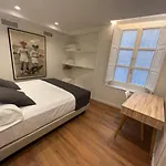 Old Town Flats Casa Del Bisbe Aparthotel 4*