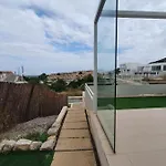 Con Piscina Privada Апартаменты *
