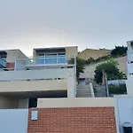 Con Piscina Privada Апартаменты *