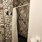 Pequeno Con Mini Piscina - No Climatizada * Valencia