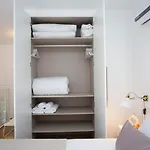 Singularstays Arena Apartment