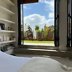 Serranos Apartamento