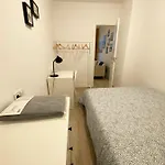 Malvarrosa Private In Shared Homestay Valencia
