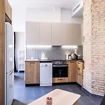 Charming And Comfortable With Inviting Atmosphere Apartment *