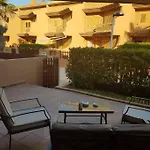 Adosado En La Playa De El Perellonet Con Piscina, Pista Tenis Валенсия