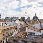 Residencia Universitaria Trinitarios 아파트