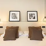 Blanq Carmen Hotel