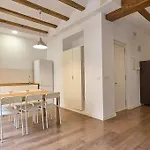 Appartement Minimalista En Matematico Marzal