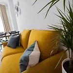 Florit Flats - Ceramic Home - 4 Guest - Ac Wifi - Near Sorolla Train Station * Valência