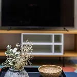 Reina Flats Playa Valencia